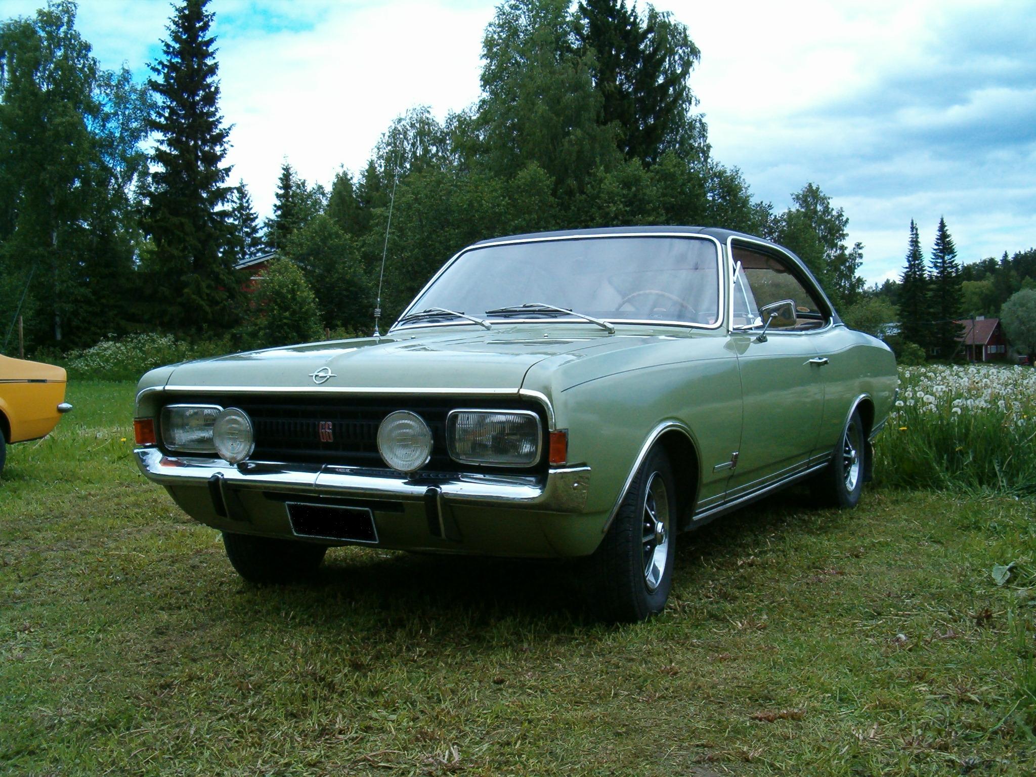 vihrea_gs_coupe